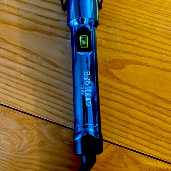 Bed Head -2 inch curling wand - Picture 2 of 4